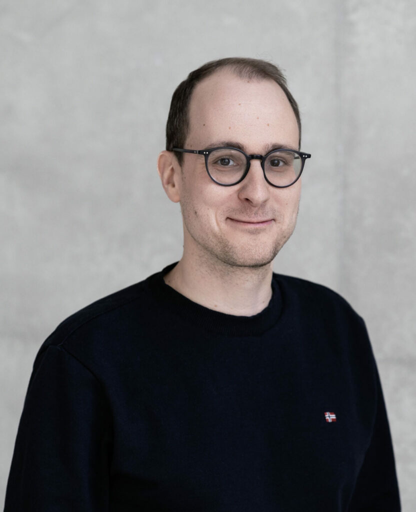 Dr. Dennis Eckhardt